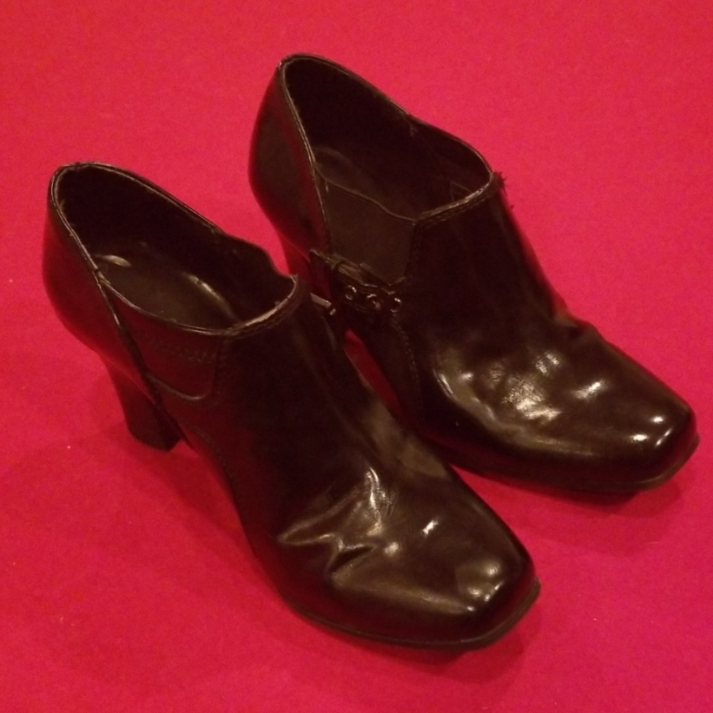 Size 6 black booties